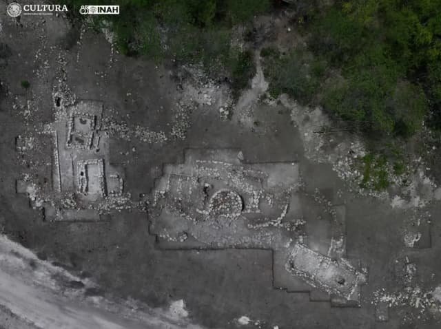 Arkeolog Temukan Istana Kuno Dewa Maya