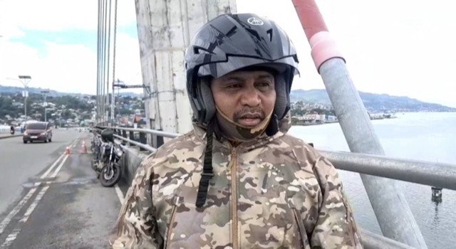 Prajurit TNI Gagalkan Aksi Bunuh Diri Mahasiswi di Jembatan Merah Putih Ambon