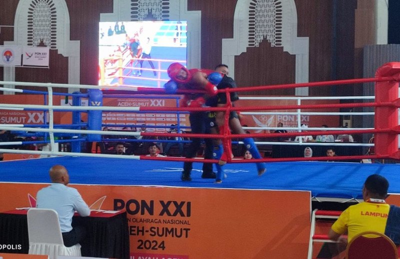 Terkapar Diknock Out Petarung Aceh, Atlet Muaythai Lampung Mitra Edisyah Dilarikan ke Rumah Sakit