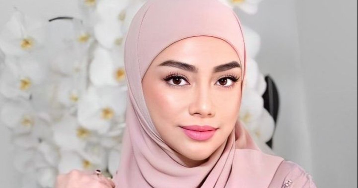 Celine Evangelista Pindah Keyakinan, Umi Pipik Sebut Sang Artis Antusias Belajar Islam