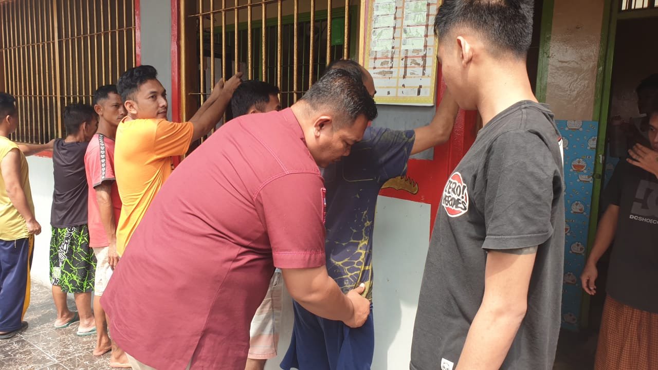 Lapas Kelas IIA Narkotika Sidak Kamar Narapidana, Ini yang Didapat
