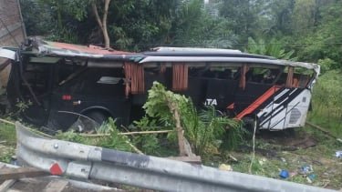 Bawa Siswa Studi Tour, Bus Pariwisata Kecelakaan di Tanggamus dan Masuk Jurang