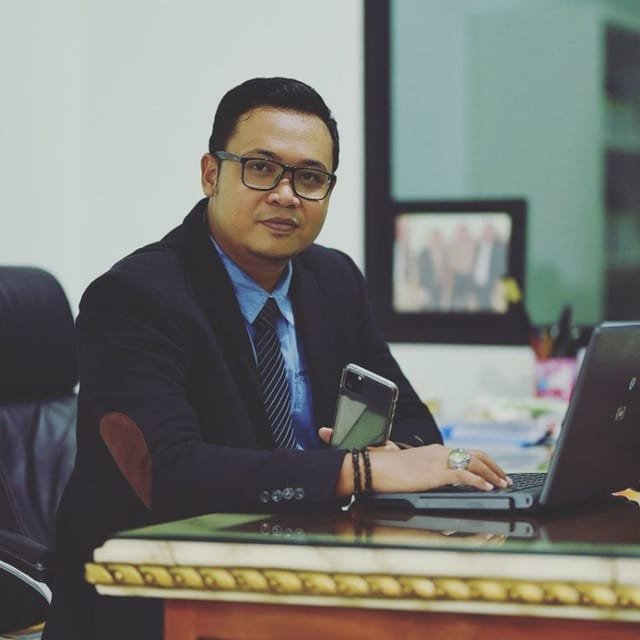 Terkait Pengawalan Fortuner, Pengamat Hukum UBL Jelaskan Sanksi Gunakan Strobo dan Pimpinan Polisi Beri Izin