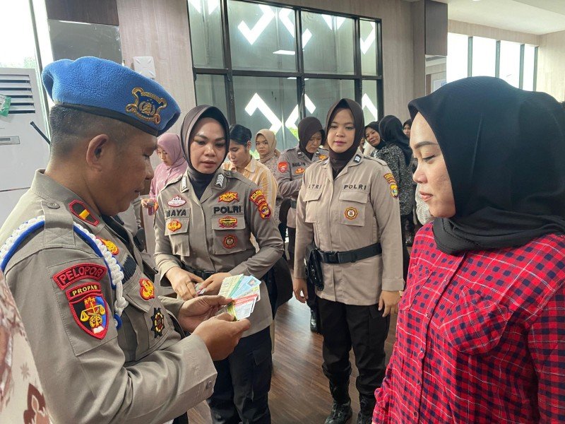 Polwan Polresta Bandar Lampung Jalani Pemeriksaan Gaktiblin