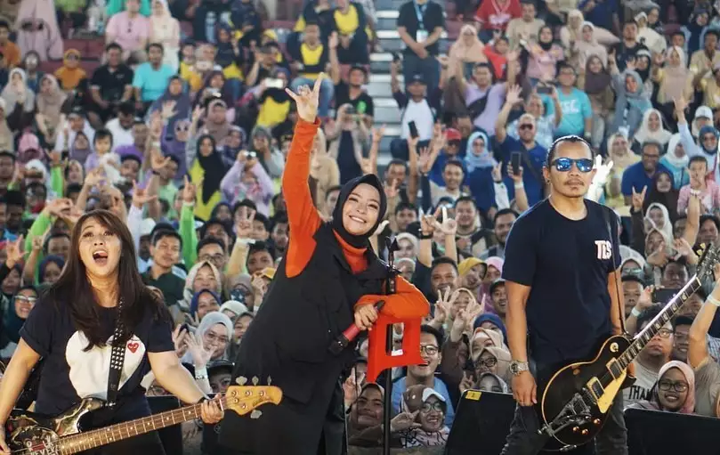 Tantri Akui Tak Kapok Meski Jatuh dari Panggung