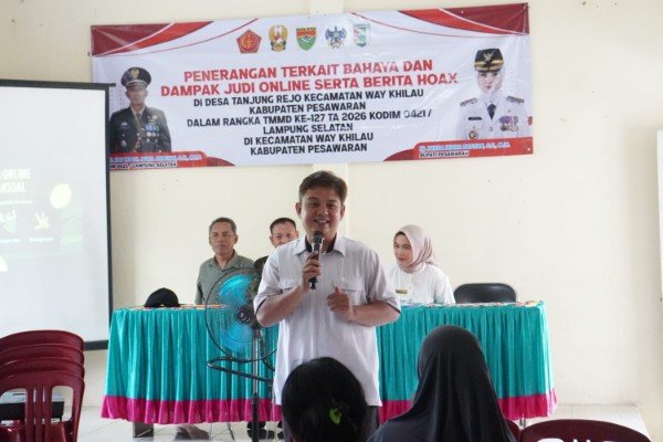 Diskominfotiksan Pesawaran Berikan Sosialisasi Bahaya Judi Online dan Penyebaran Hoaks