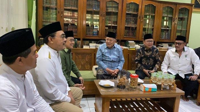 10 Hari Jelang Muktamar PKB ke-6 Cak Imin Temui Kiai Sukron Mamun