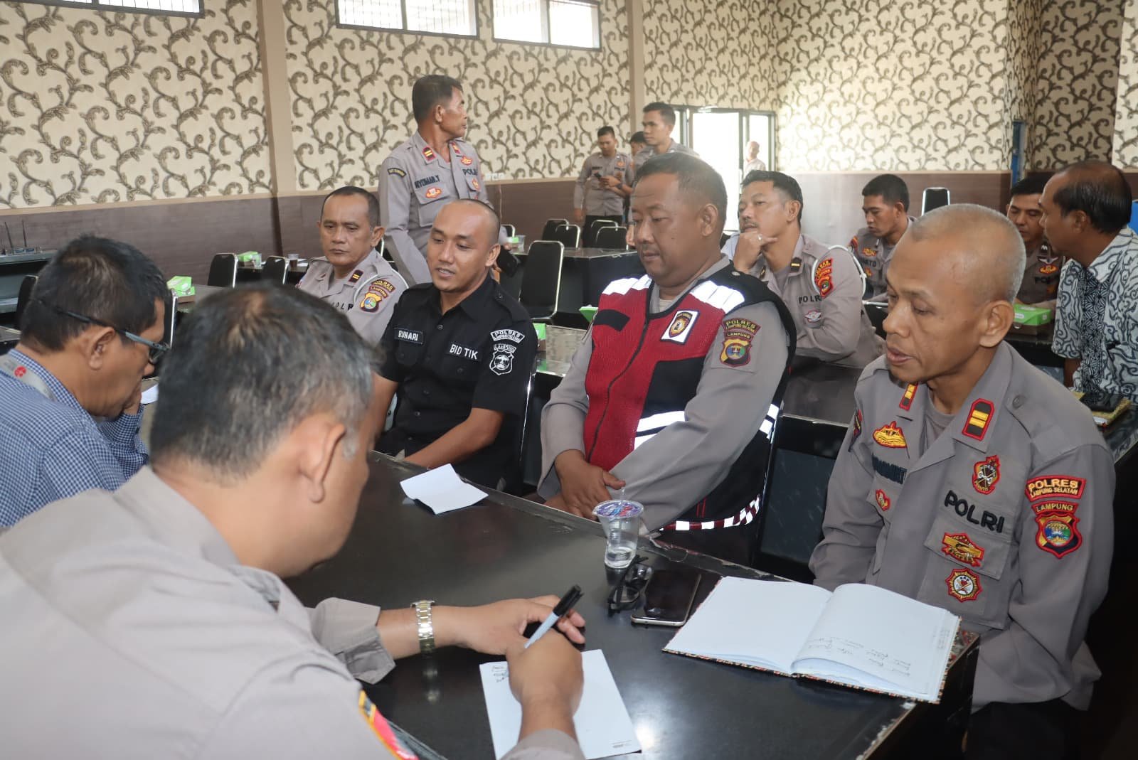 Tim Puslitbang Polri Gelar Penelitian Fixed Phone di Polres Lamsel