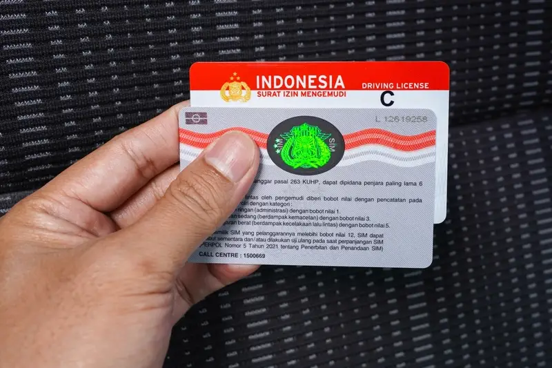 Dua Pelaku Pembuat SIM Palsu Dicokok Polisi