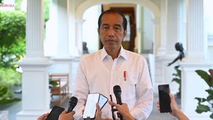 Ada Demo Besar Jokowi Tetap Ngantor di Istana, Hari Ini Mau Hadiri Kongres PAN