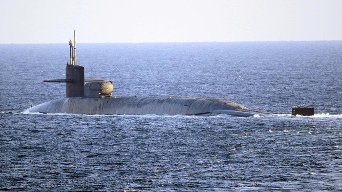 Lindungi Israel, Amerika Kirim Kapal Selam USS Abraham Lincoln Bertenaga Nuklir ke Timur Tengah