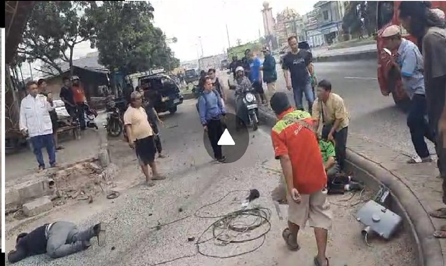 Perbaiki Lampu Flyover Kalibalok, 2 Pekerja Tersengat Listrik Sampai Terpental dari Ketinggian 20 Meter