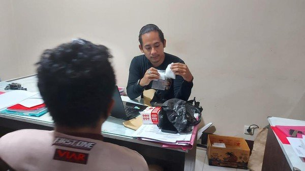 Diduga Jadi Pengedar Sabu Ketua PMII Lombok Timur Dibui, Polisi Temukan 2 Paket Sabu di Sekret PMII