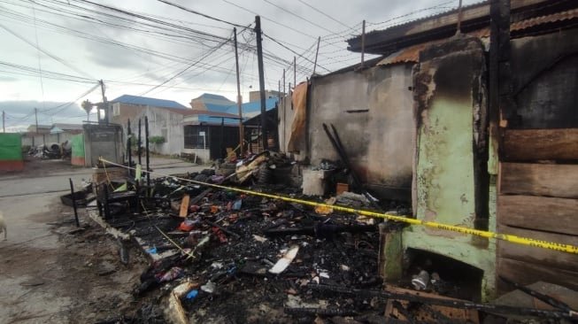 Diduga Ada Keterlibatan Oknum TNI, Keluarga Wartawan Tribrata TV yang Tewas Terbakar Lapor Puspomad